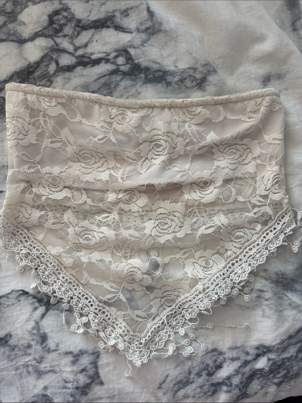 Edikted Cream Crochet-Trim Lace Cropped Scarflette Top